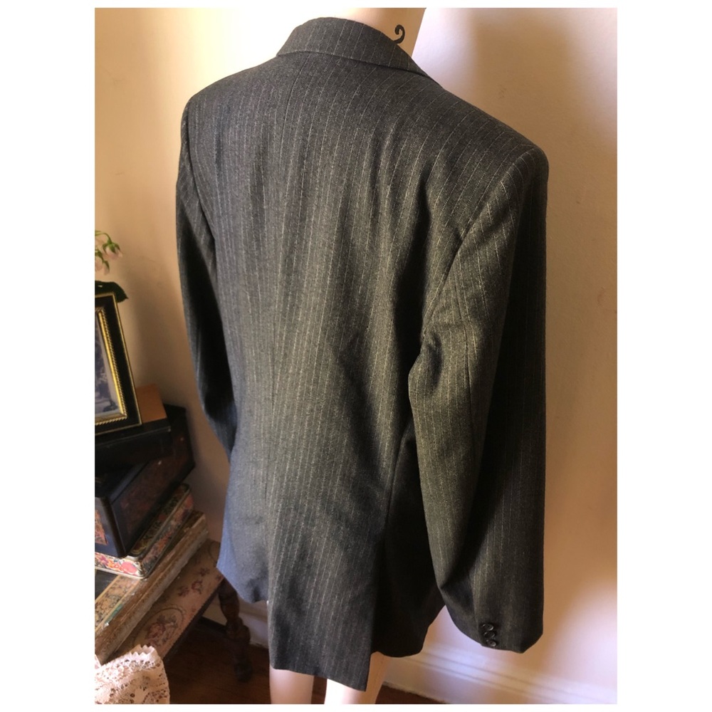 Yves Saint Laurent Vintage Grey pure wool pinstripe blazer and vest - Picture 9 of 15
